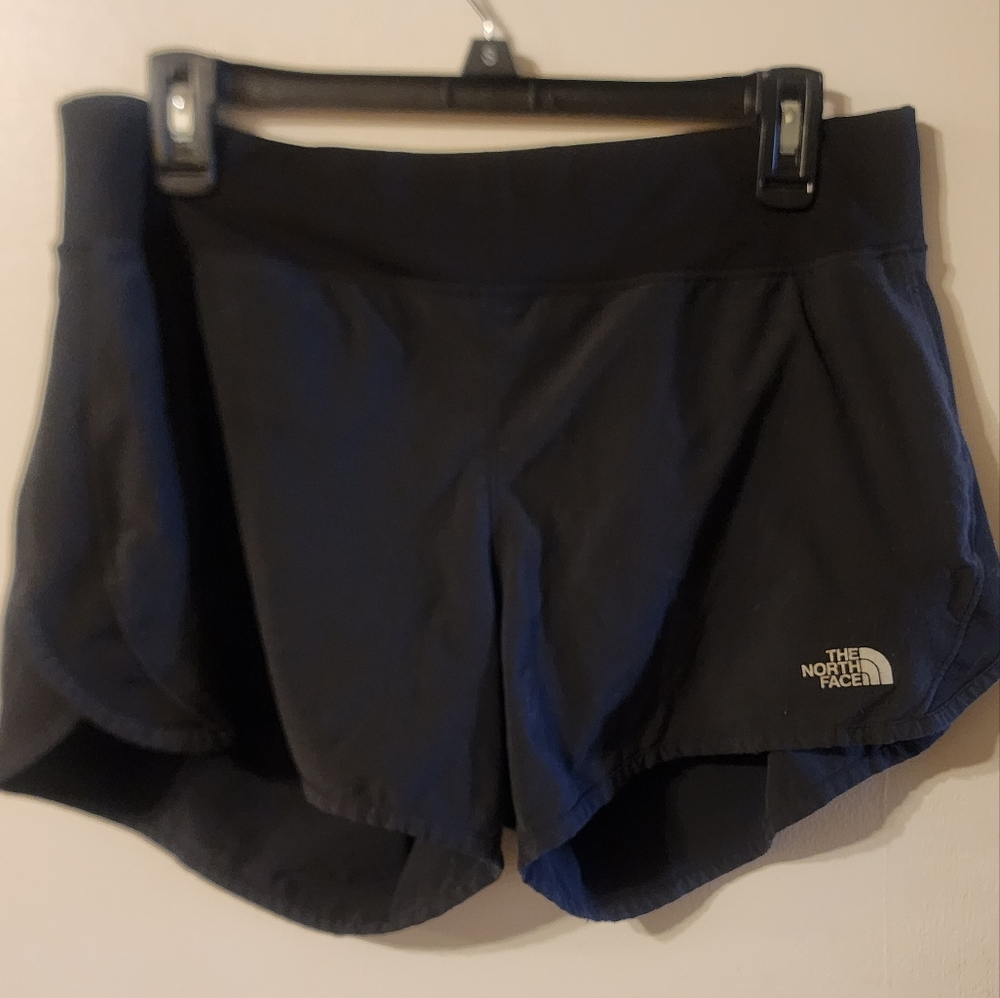 The north face black shorts light weight Sz Large